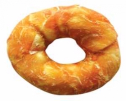 Buvolí kroužek obalený kuřecím masem JUKO Exclusive Snacks 10 cm (6 ks)