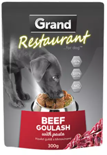 GRAND kaps. deluxe pes Restaur. 100% hovězí guláš 300g