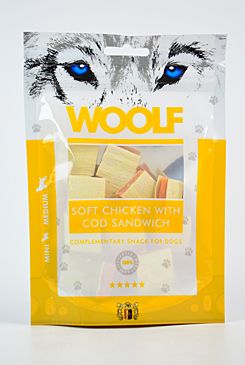 WOOLF pochoutka soft chicken with cod sandwich 100g